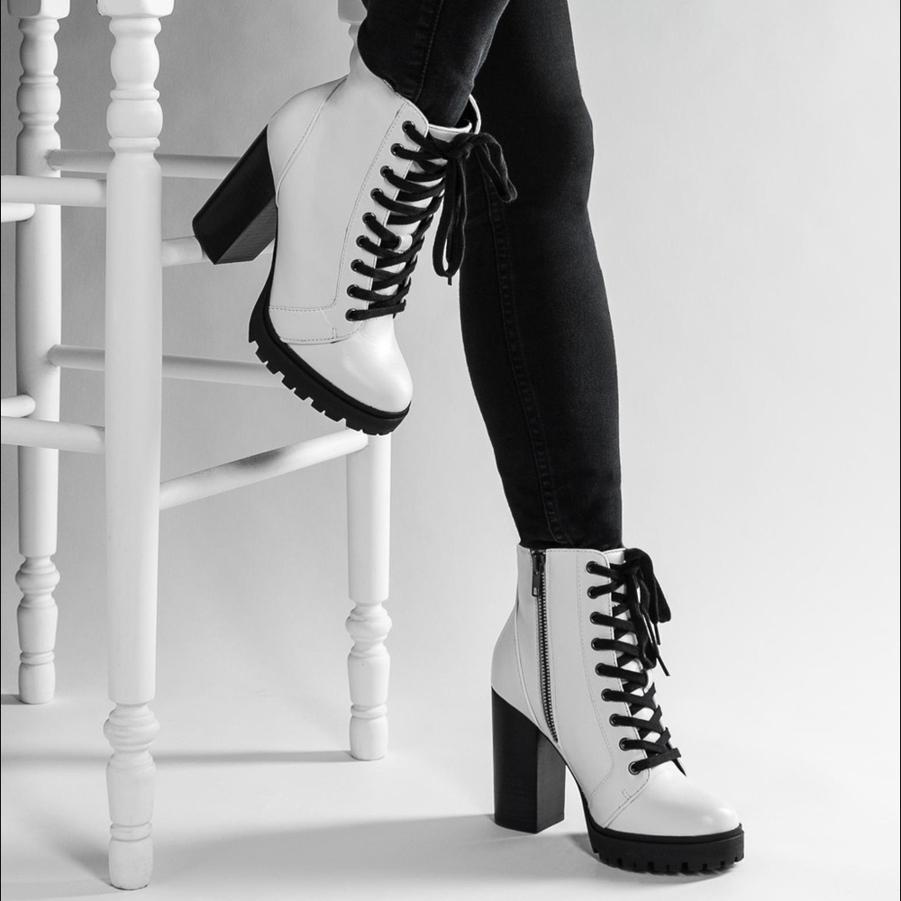 STEVE MADDEN LAURIE COMBAT BOOT